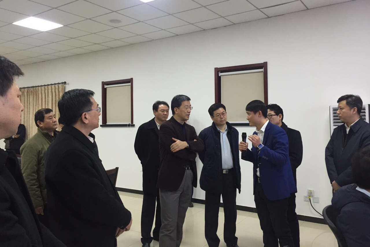 中央委員會(huì)委員、中國(guó)科學(xué)技術(shù)協(xié)會(huì)黨組書記懷進(jìn)鵬